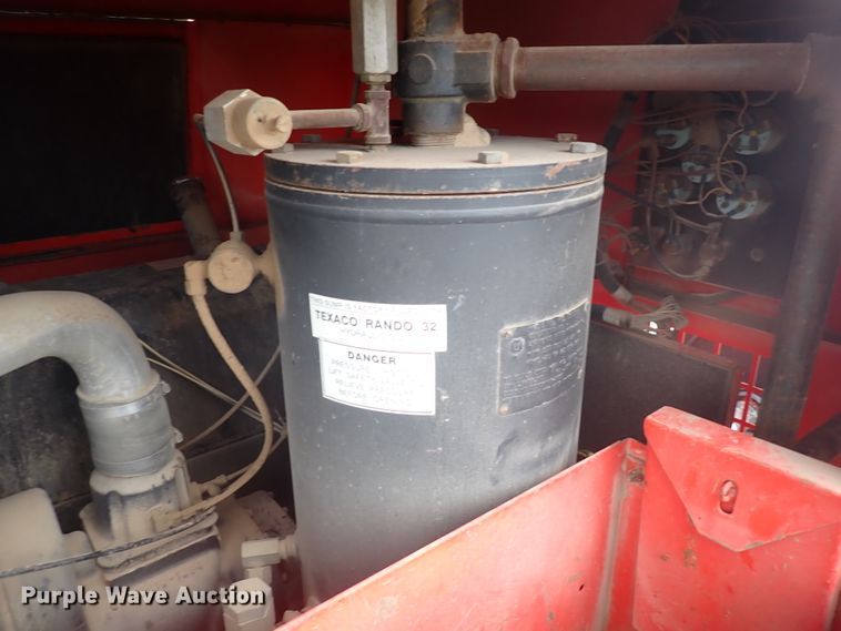 image for item DJ5665 Sullair D175Q  air compressor