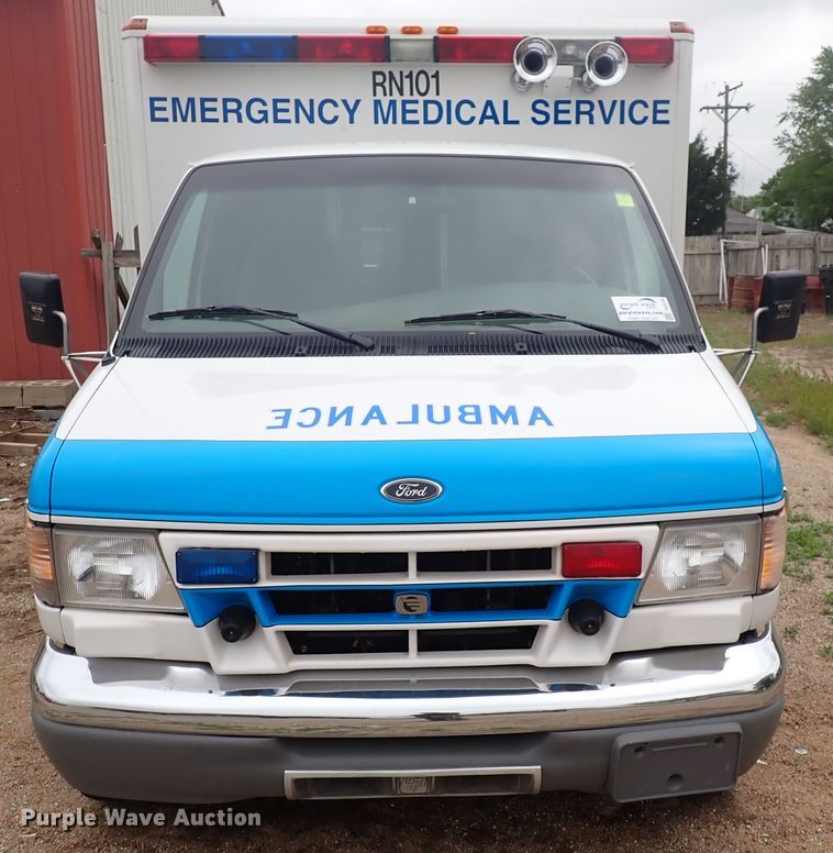 image for item DJ5729 2000 Ford Econoline E350  ambulance