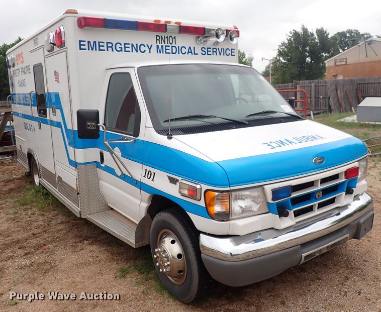 image for item DJ5729 2000 Ford Econoline E350  ambulance