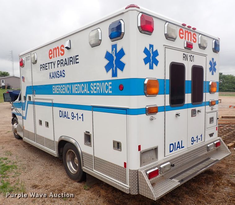 image for item DJ5729 2000 Ford Econoline E350  ambulance