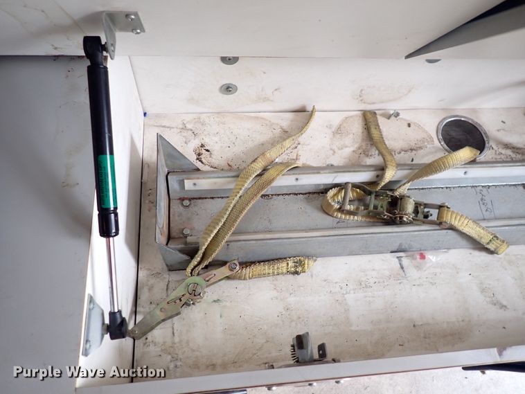 image for item DJ5729 2000 Ford Econoline E350  ambulance