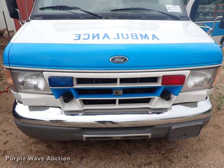image for item DJ5729 2000 Ford Econoline E350  ambulance