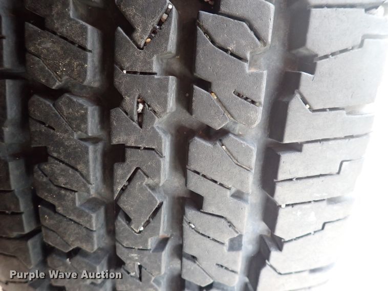 image for item DJ5729 2000 Ford Econoline E350  ambulance