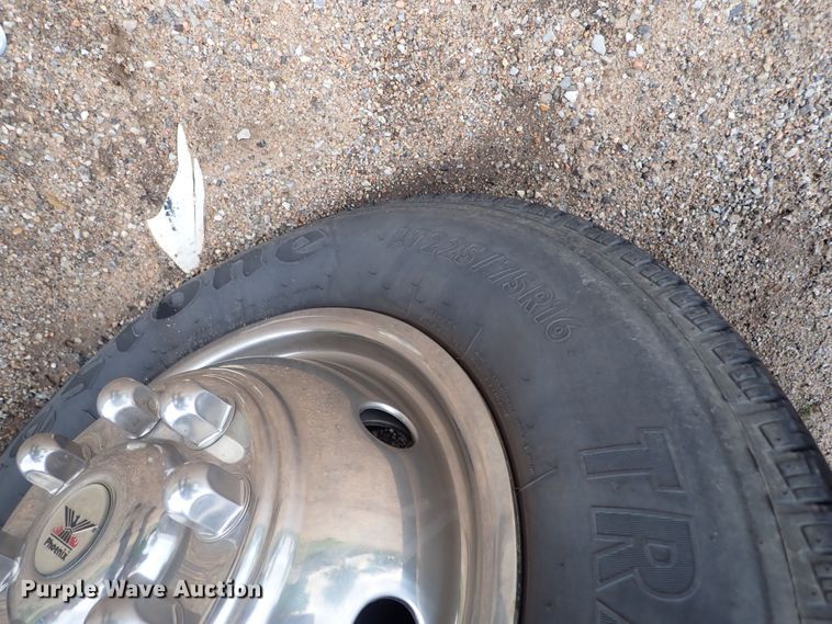 image for item DJ5729 2000 Ford Econoline E350  ambulance