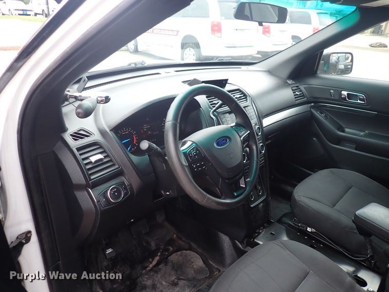 image for item DJ5731 2017 Ford Explorer Police  SUV