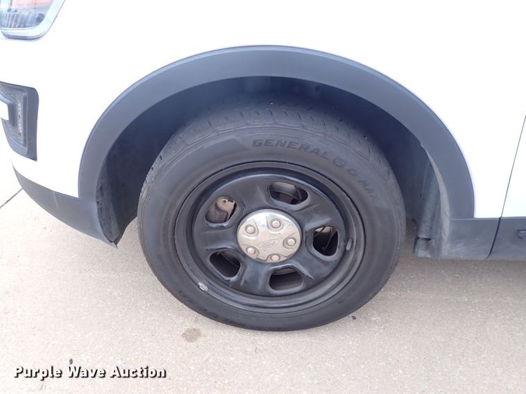 image for item DJ5731 2017 Ford Explorer Police  SUV