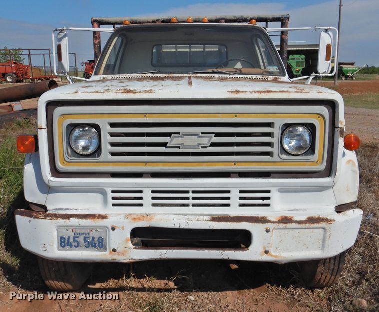 image for item DJ8489 1982 Chevrolet C60  dump flatbed truck