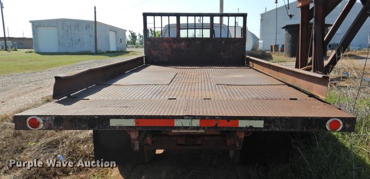 image for item DJ8489 1982 Chevrolet C60  dump flatbed truck