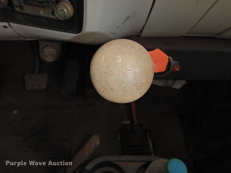 image for item DJ8489 1982 Chevrolet C60  dump flatbed truck