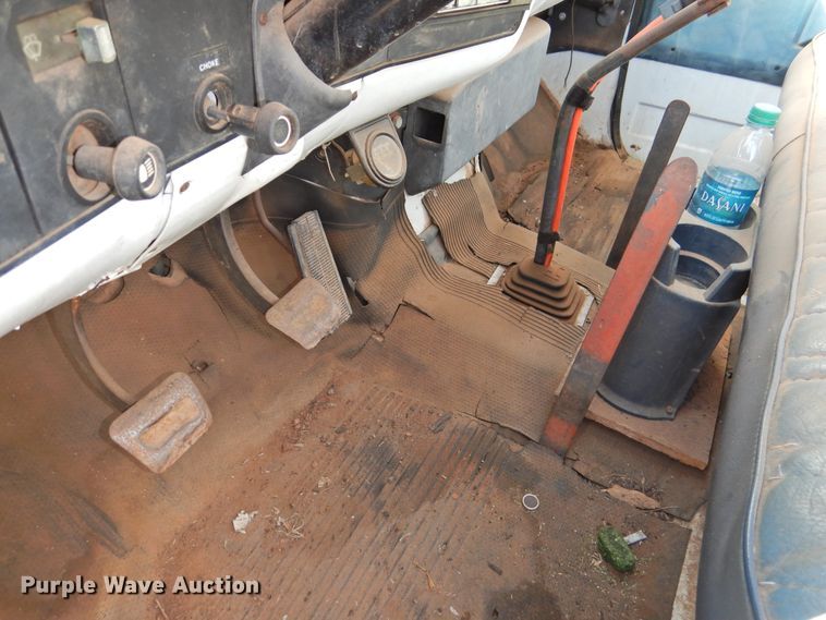 image for item DJ8489 1982 Chevrolet C60  dump flatbed truck