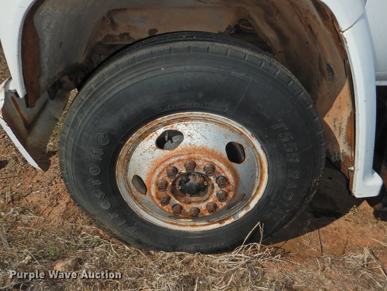 image for item DJ8489 1982 Chevrolet C60  dump flatbed truck