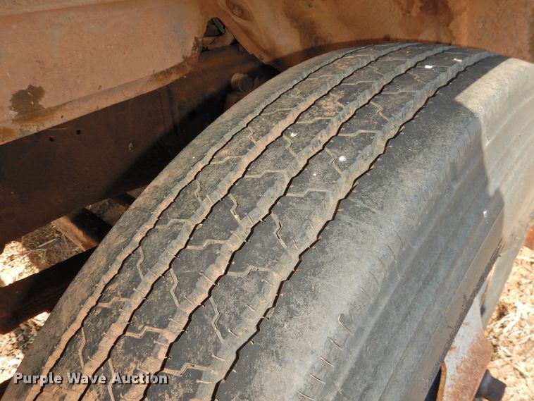 image for item DJ8489 1982 Chevrolet C60  dump flatbed truck