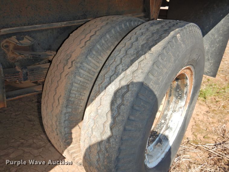 image for item DJ8489 1982 Chevrolet C60  dump flatbed truck