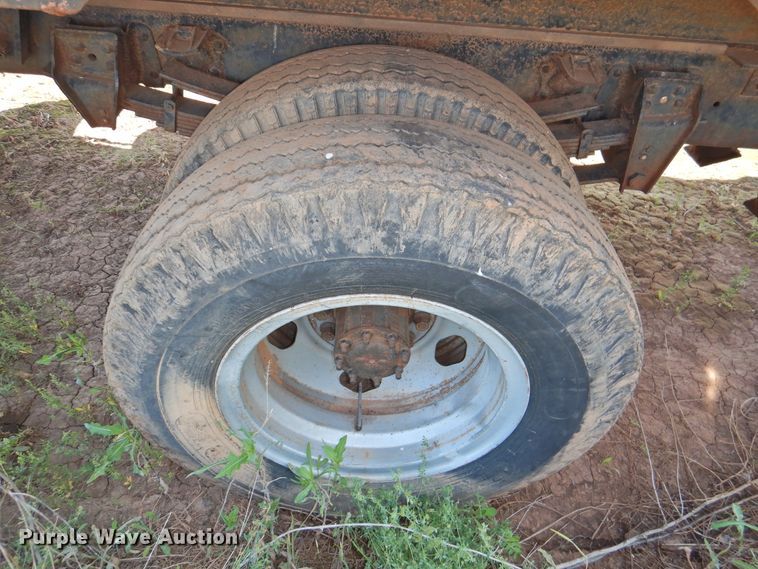 image for item DJ8489 1982 Chevrolet C60  dump flatbed truck