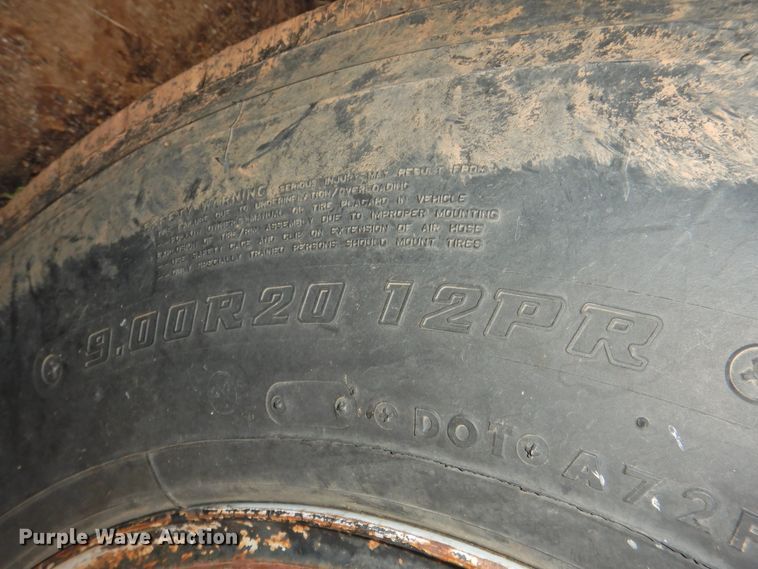 image for item DJ8489 1982 Chevrolet C60  dump flatbed truck