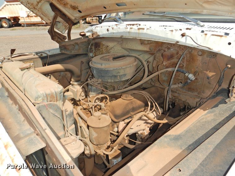 image for item DJ8490 Ford F700  water truck