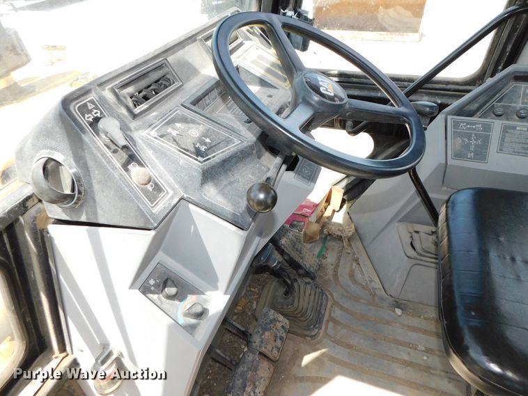 image for item DK8545 1995 Caterpillar 426B  backhoe