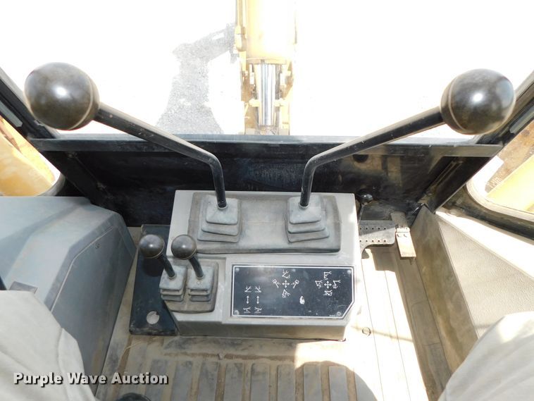 image for item DK8545 1995 Caterpillar 426B  backhoe