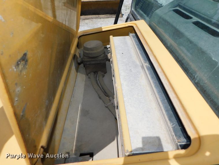 image for item DK8545 1995 Caterpillar 426B  backhoe