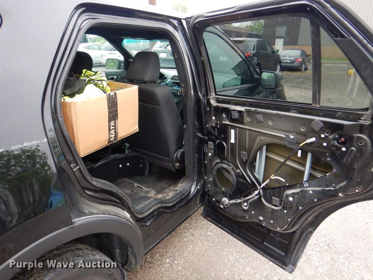 image for item DK8998 2016 Ford Explorer Police Interceptor  SUV