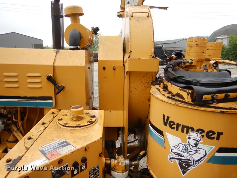 image for item DK8999 1996 Vermeer 1250BC  wood chipper