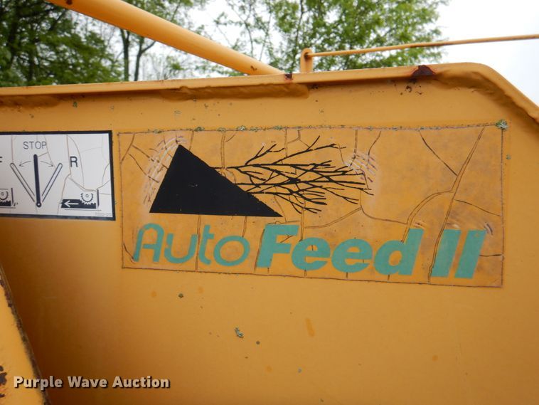 image for item DK8999 1996 Vermeer 1250BC  wood chipper