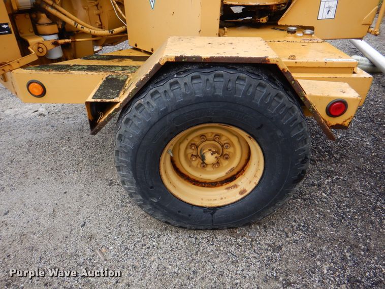 image for item DK8999 1996 Vermeer 1250BC  wood chipper