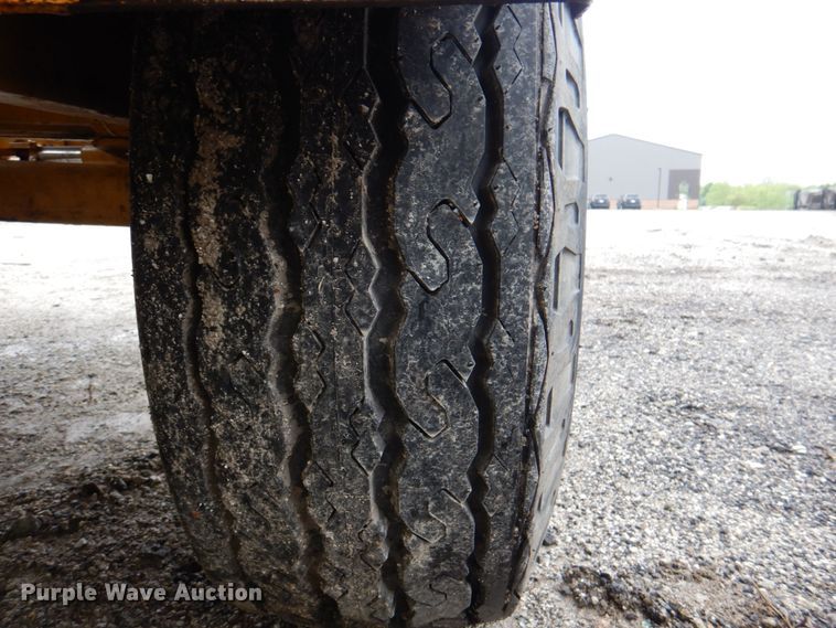 image for item DK8999 1996 Vermeer 1250BC  wood chipper