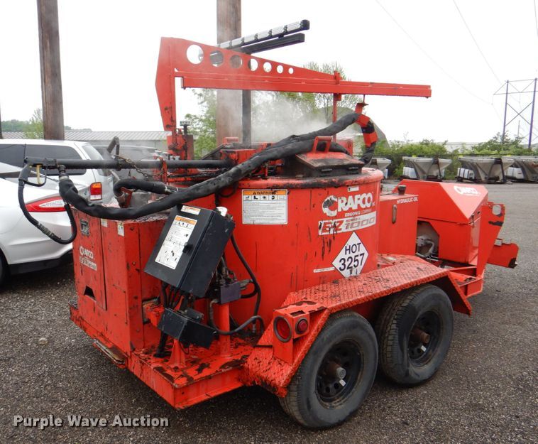 image for item DL0000 2010 Crafco EZ1000EB melter/applicator