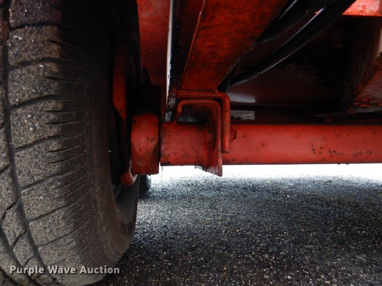 image for item DL0000 2010 Crafco EZ1000EB melter/applicator