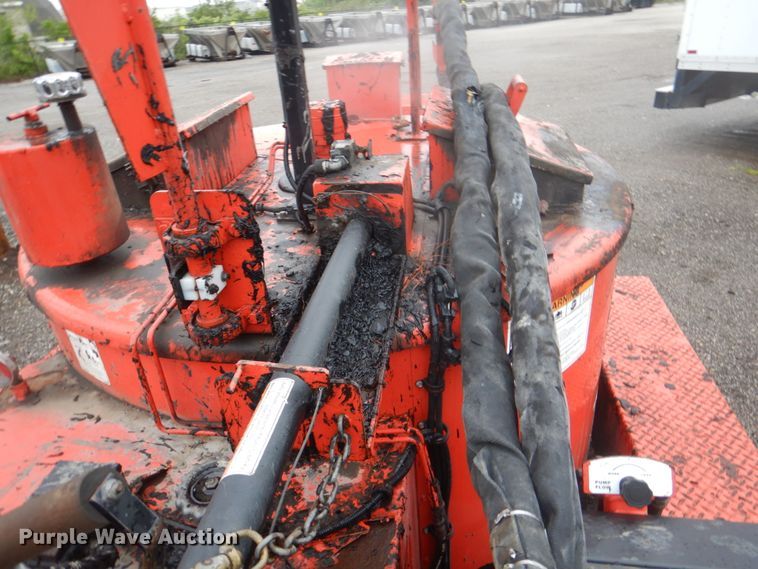 image for item DL0000 2010 Crafco EZ1000EB melter/applicator