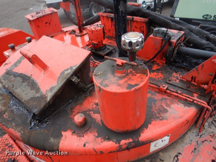 image for item DL0000 2010 Crafco EZ1000EB melter/applicator