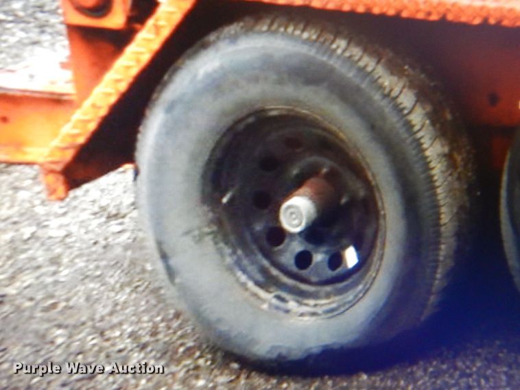 image for item DL0000 2010 Crafco EZ1000EB melter/applicator