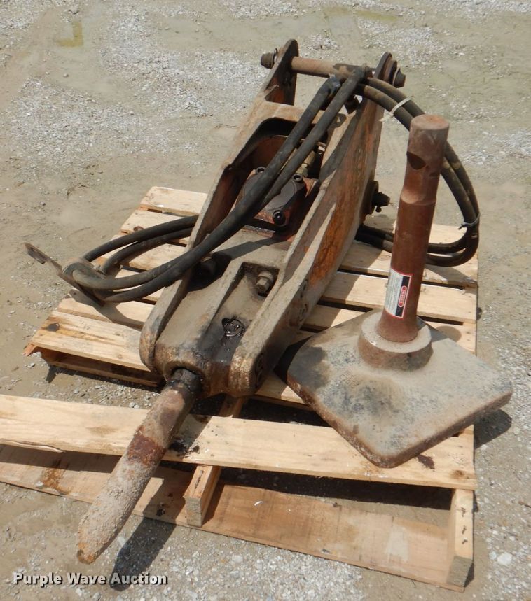 image for item DL0025 Stanley MB550 breaker