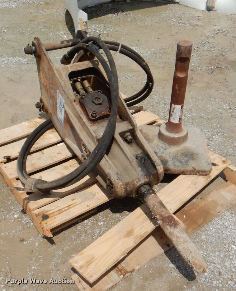 image for item DL0025 Stanley MB550 breaker