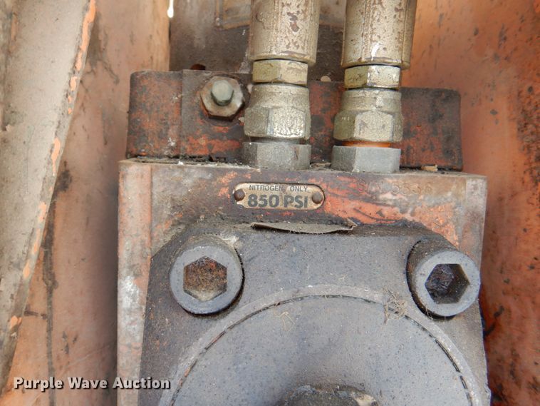 image for item DL0025 Stanley MB550 breaker