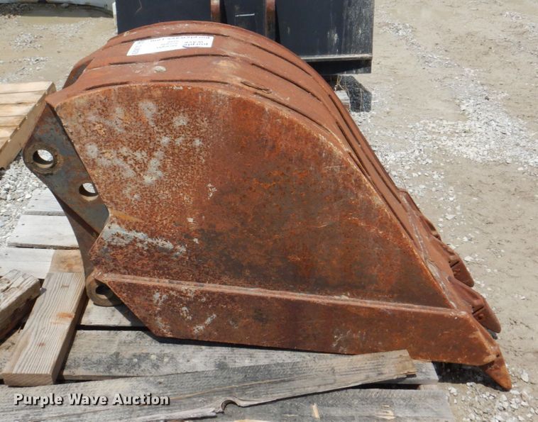 image for item DL0028 Excavator bucket