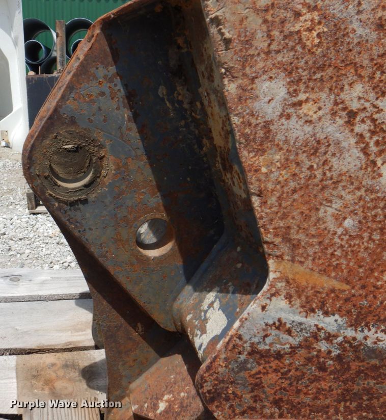 image for item DL0028 Excavator bucket