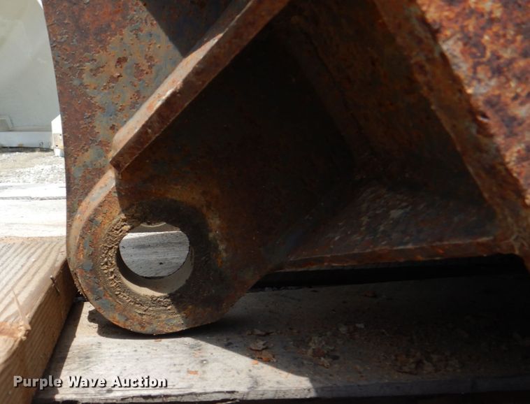 image for item DL0028 Excavator bucket