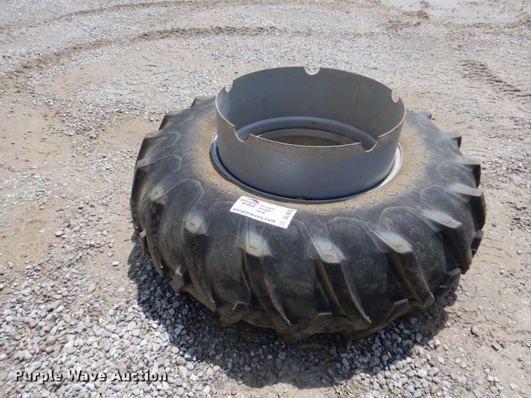 image for item DL0035 18.4-30 Firestone tire and wheel