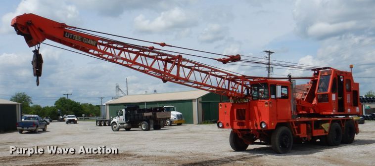 image for item DL0036 Little Giant 48  crane