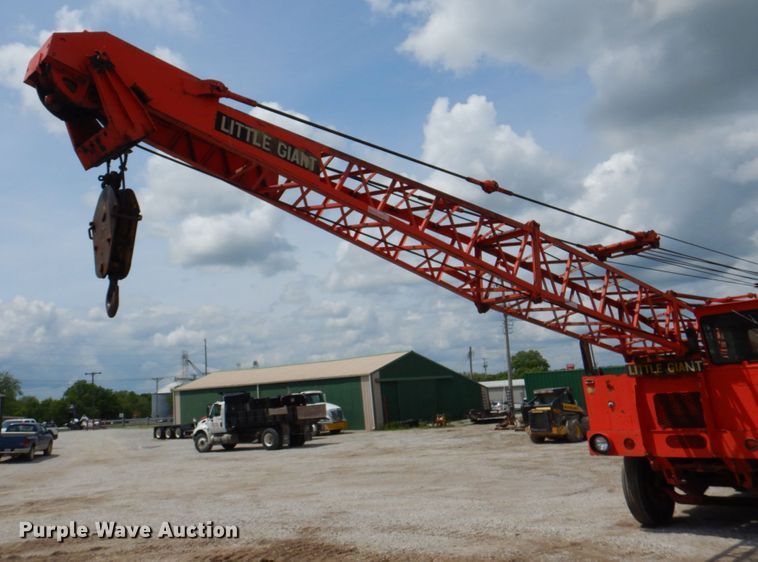 image for item DL0036 Little Giant 48  crane