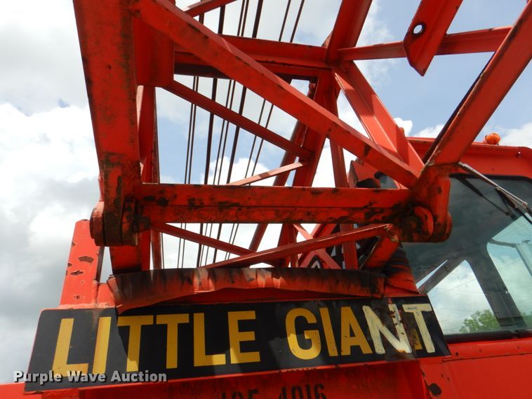 image for item DL0036 Little Giant 48  crane
