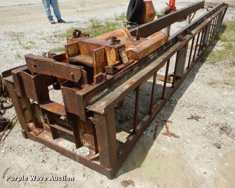 image for item DL0037 Pile driving equipment