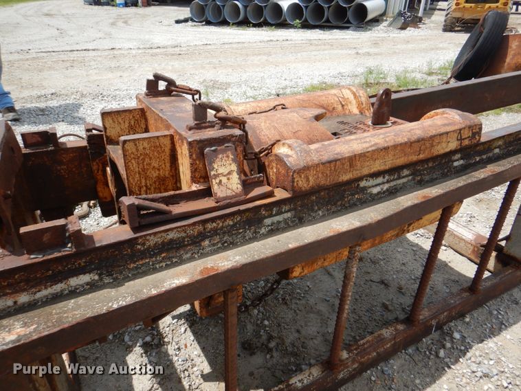 image for item DL0037 Pile driving equipment