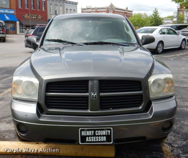 image for item DL0038 2006 Dodge Dakota SLT  Crew Cab pickup truck