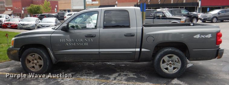 image for item DL0038 2006 Dodge Dakota SLT  Crew Cab pickup truck