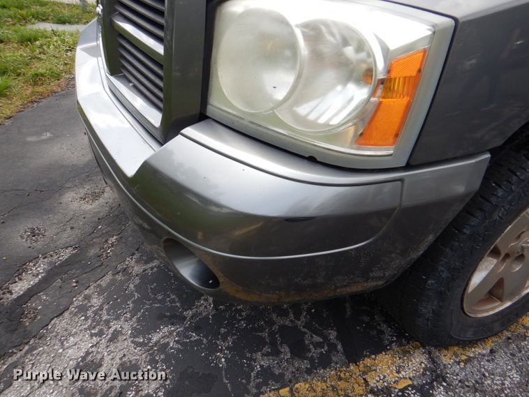 image for item DL0038 2006 Dodge Dakota SLT  Crew Cab pickup truck