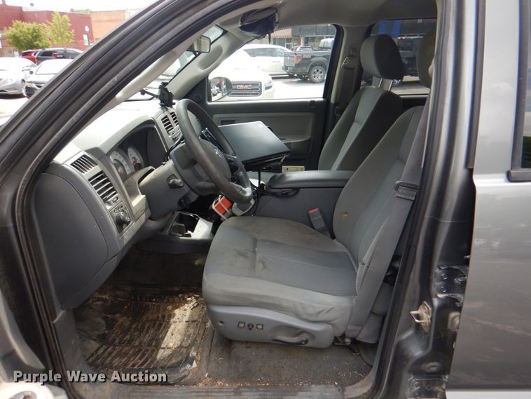 image for item DL0038 2006 Dodge Dakota SLT  Crew Cab pickup truck