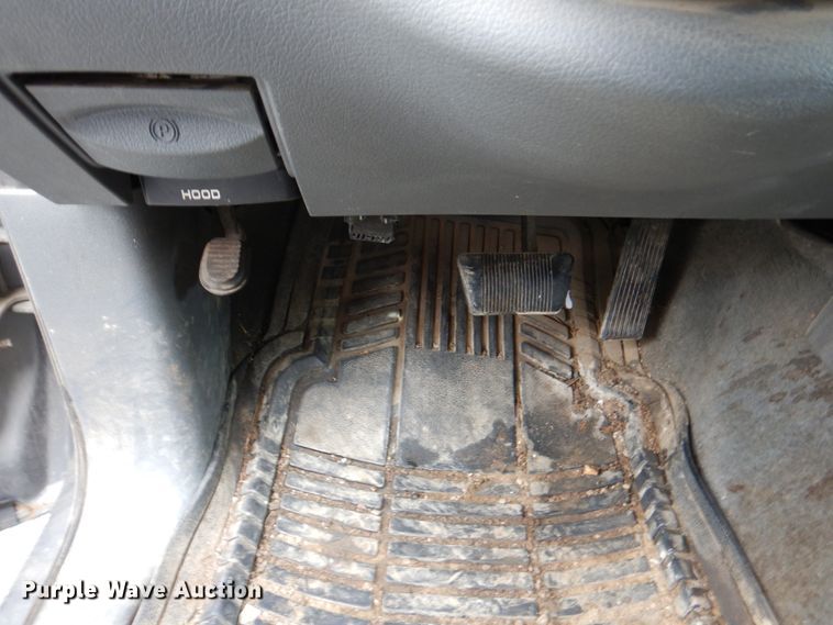 image for item DL0038 2006 Dodge Dakota SLT  Crew Cab pickup truck